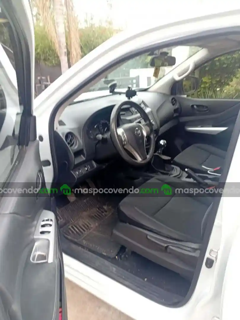 Nissan Frontier S 4X4 - foto 3
