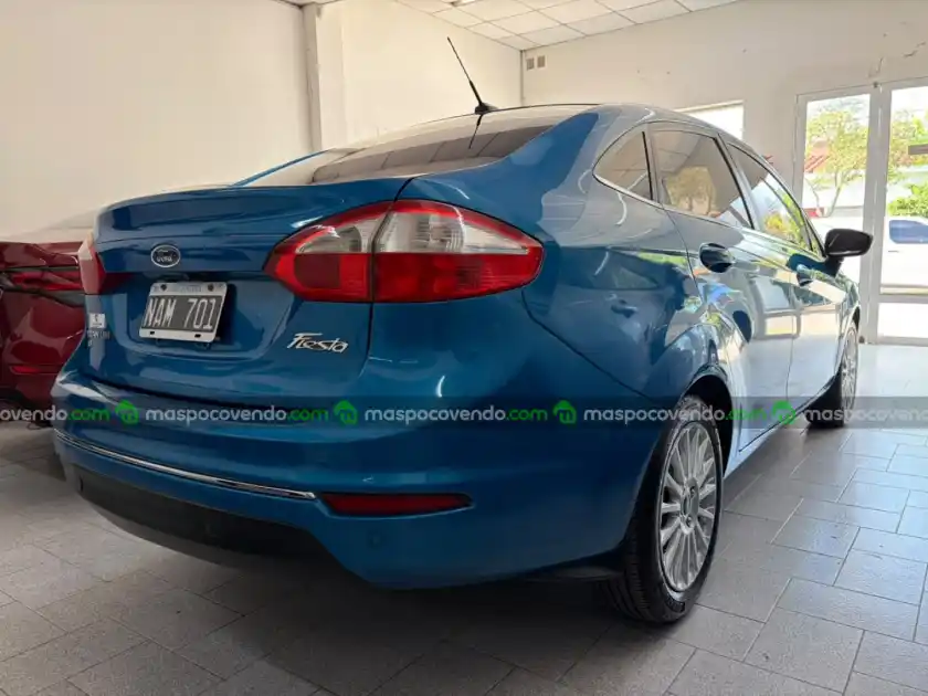Ford Fiesta Kinetic Design Titanium 2013 (Línea 2014) Con 136.000 Km  2013 - foto 3
