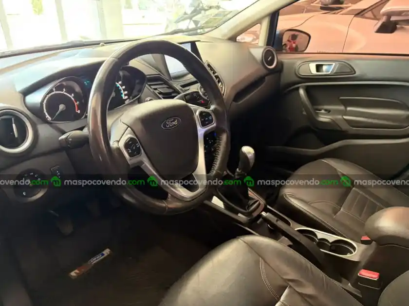 Ford Fiesta Kinetic Design Titanium 2013 (Línea 2014) Con 136.000 Km  2013 - foto 5