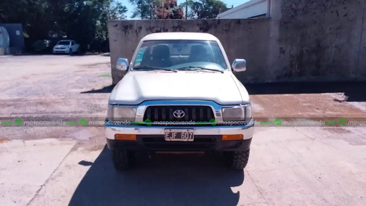 Toyota Camioneta Hilux 4X4 C/D Srv Td - foto 2