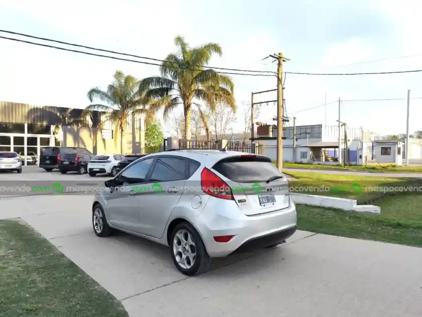 Ford Fiesta Kd Titanium - foto 5