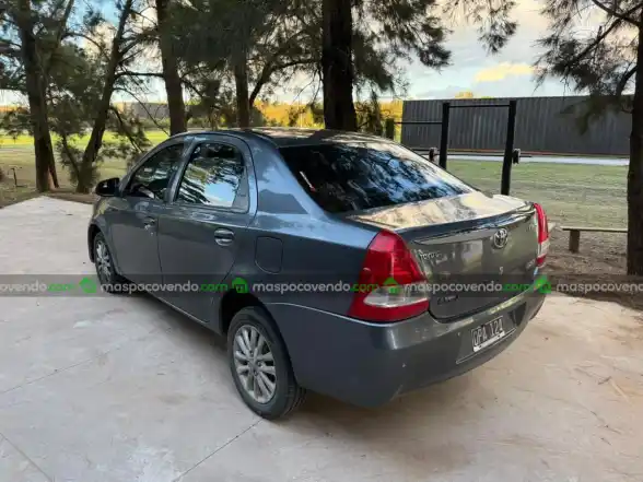Toyota Etios 1.5 4P Xls 2015  2015 - foto 4