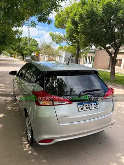 Toyota Yaris - foto 5