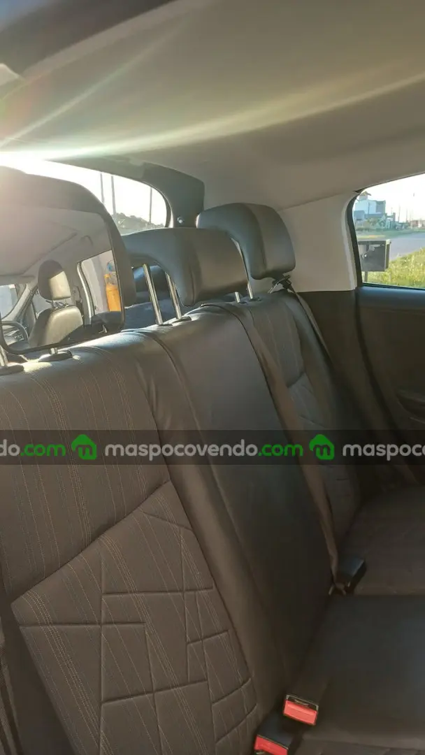 Peugeot 208 Feline Pack Cuir 1.6 – 2014 – Versión Tope De Gama  2014 - foto 2