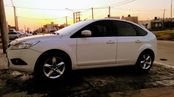 Ford Focus 2011 2011 - foto 1