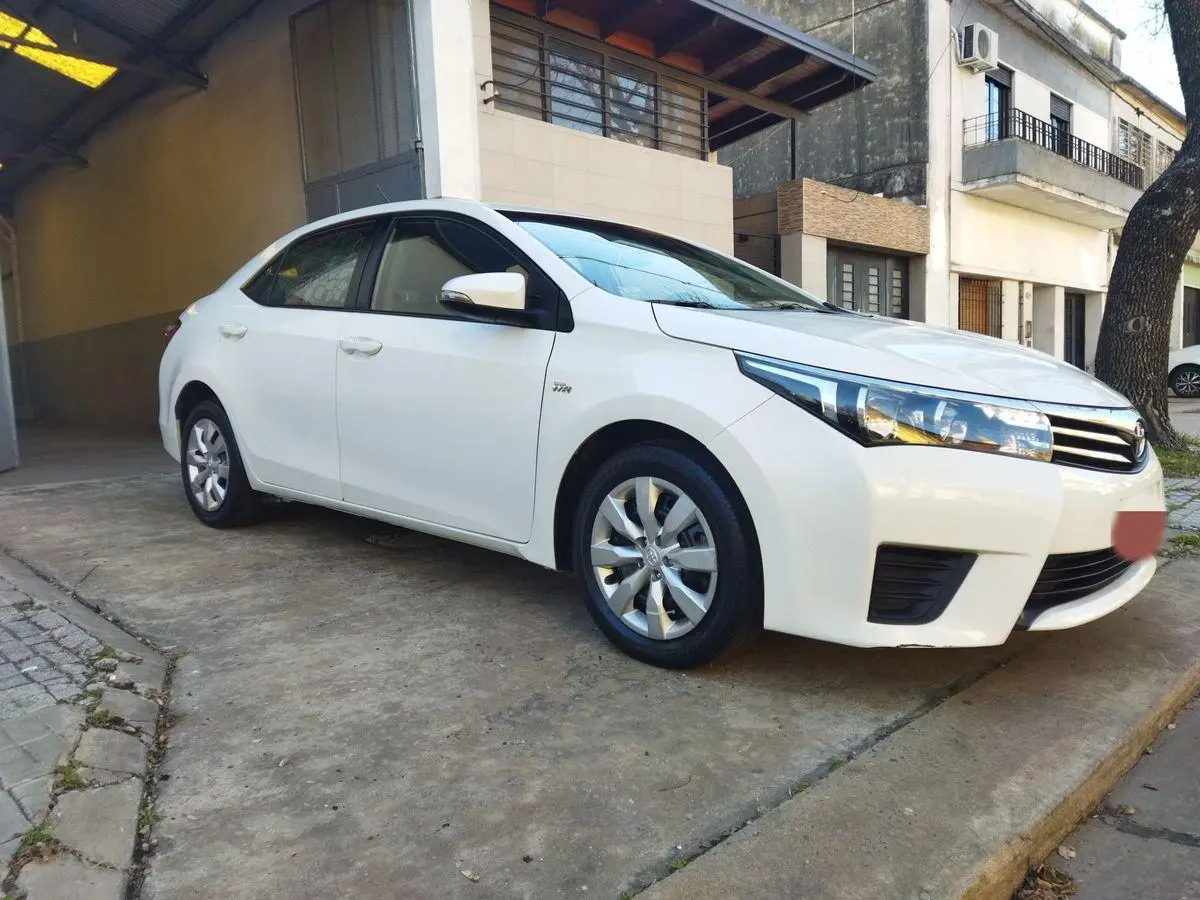 Toyota Corolla 1.8 Xli L/14  2015 - foto 2