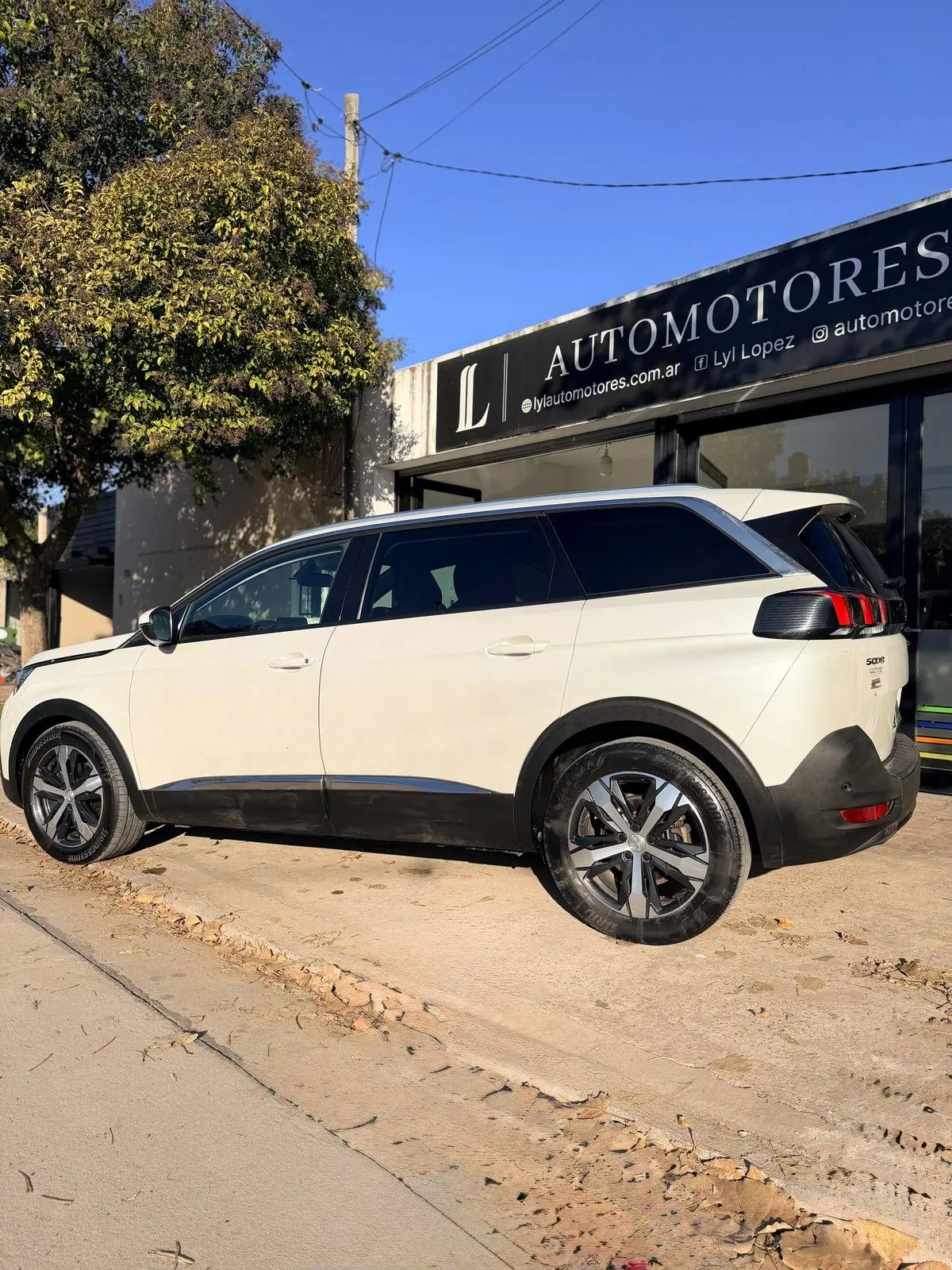 Peugeot 5008 1.6 Allure Plus Tip. L17  2017 - foto 4