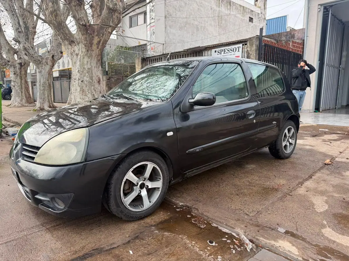 Renault Clio 2 F2 1.2 3 P. Pack Plus  2008 - foto 2