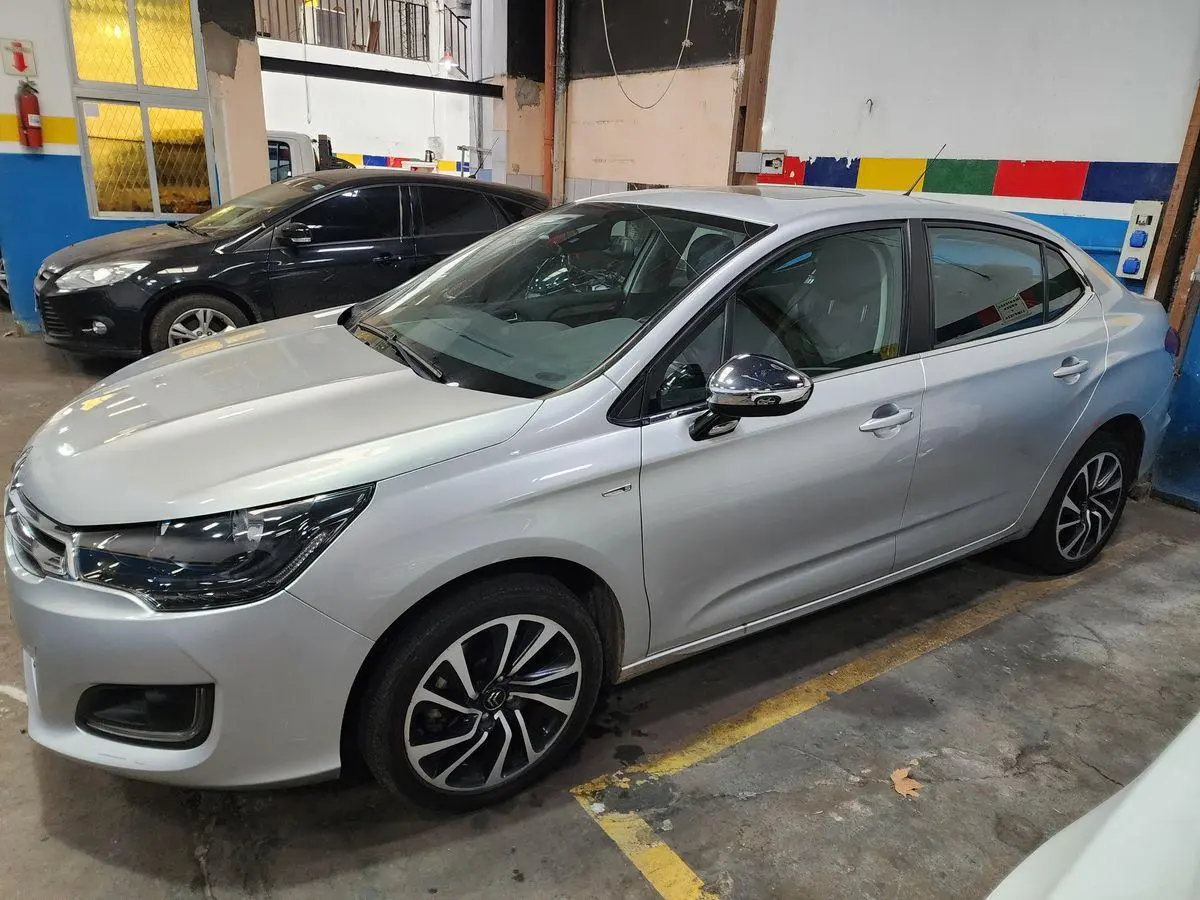 Citroen C 4 Lounge 1.6 Thp S Edition  2017 - foto 3