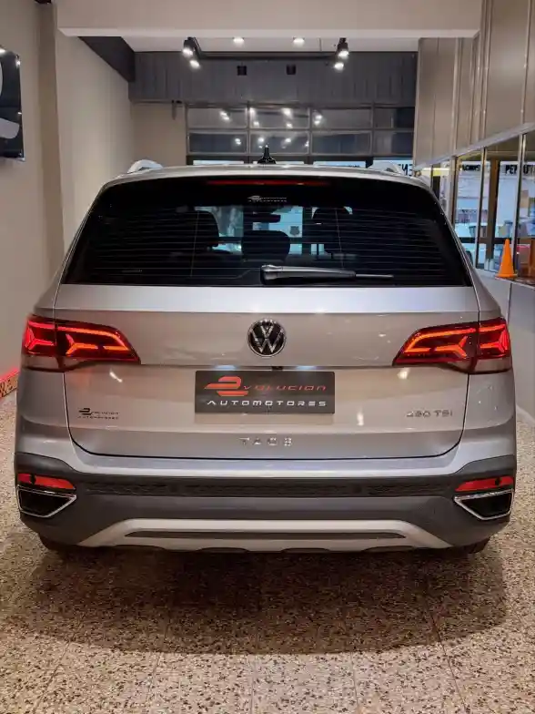 Volkswagen Taos 1.4 250 Tsi Highline At L/24  2025 - foto 5