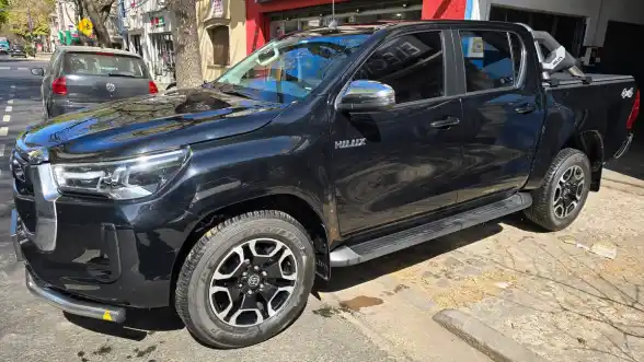 Toyota Hilux L/21 2.8 Dc 4X4 Tdi Sr At6  2022 - foto 5