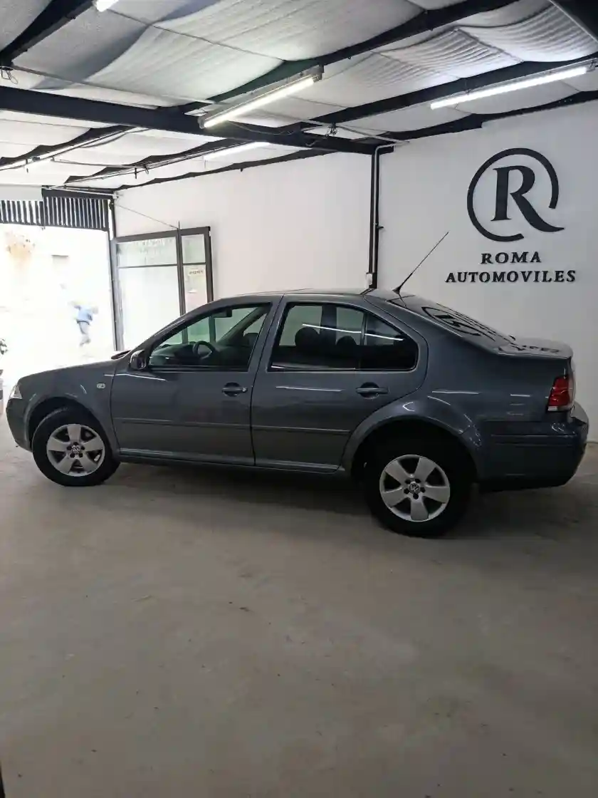 Volkswagen Bora 1.9 Tdi Trendline L/07  2012 - foto 5