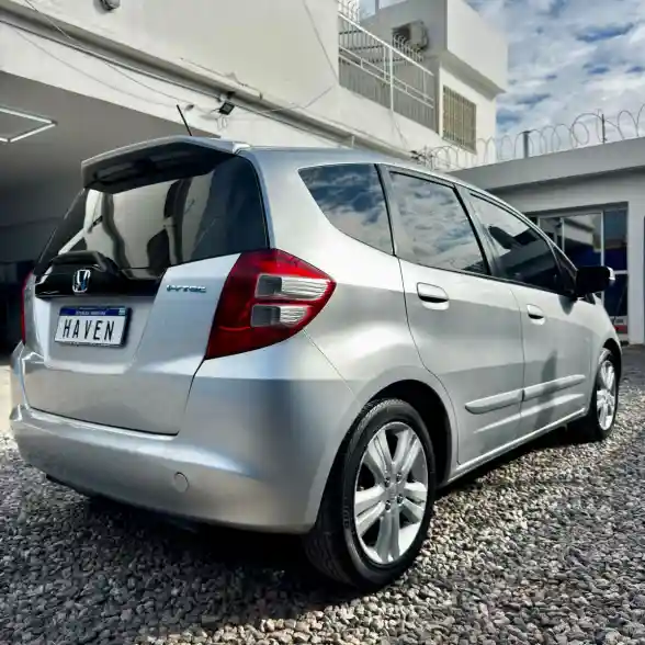 Honda Fit  1.5 Ex  5 Ptas     L/09//L/13  2011 - foto 3