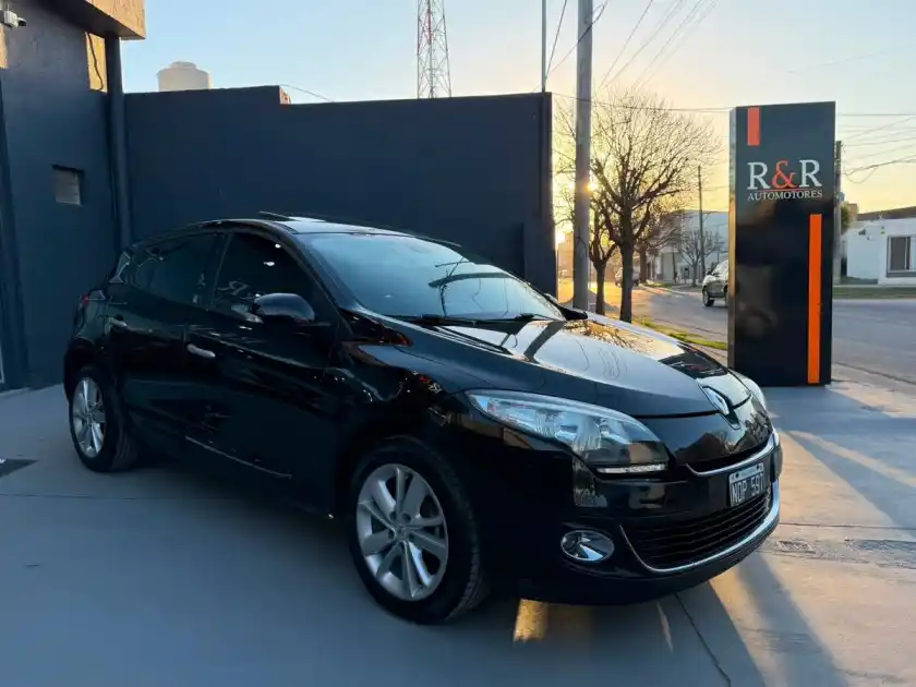 Renault Megane Iii 2.0  Privilege  2014 - foto 2