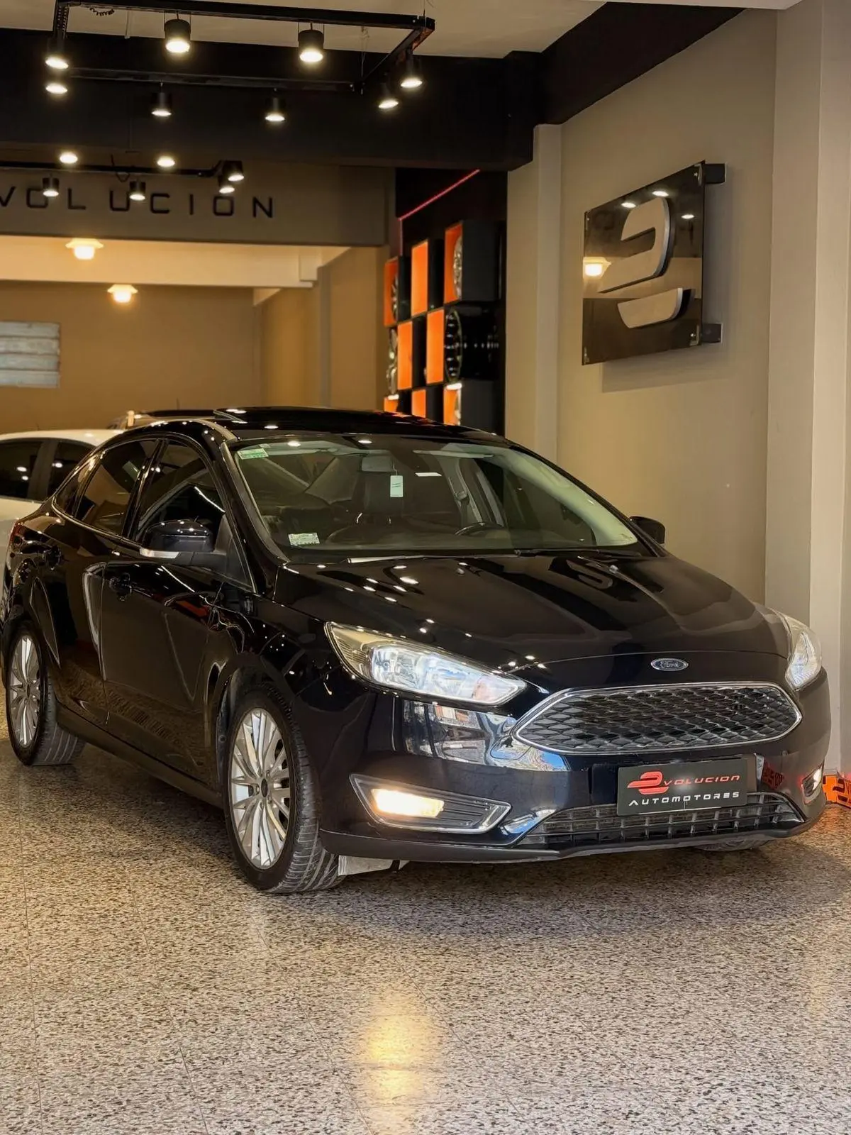 Ford Focus L/14 2.0 4 P Se Plus Aut  2015 - foto 3