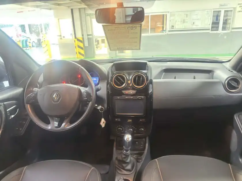 Renault Duster 2.0 4X2 Privilege  L/15  2016 - foto 3
