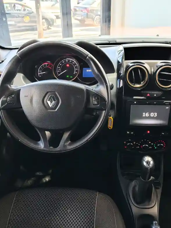 Renault Duster 1.6 4X2 Privilege  L/15  2019 - foto 2