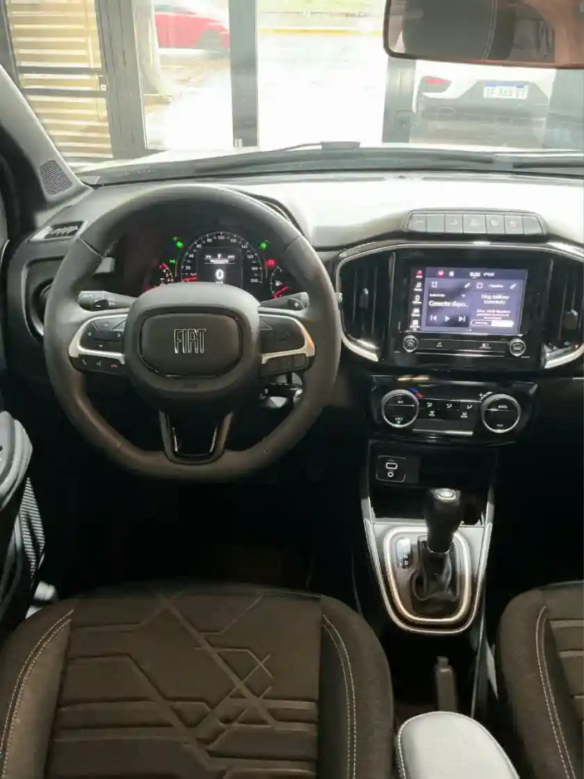 Fiat Strada 1.3 Fire Fly Volcano Cd Cvt  2025 - foto 4