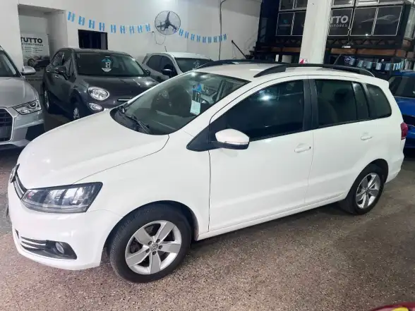 Volkswagen Suran 1.6 Trendline    L/15  2017 - foto 2