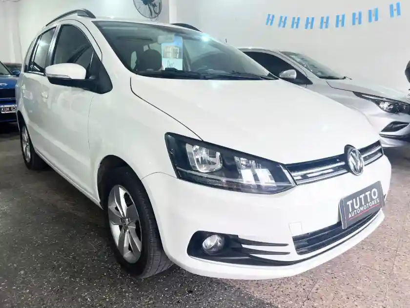 Volkswagen Suran 1.6 Trendline    L/15  2017 - foto 5