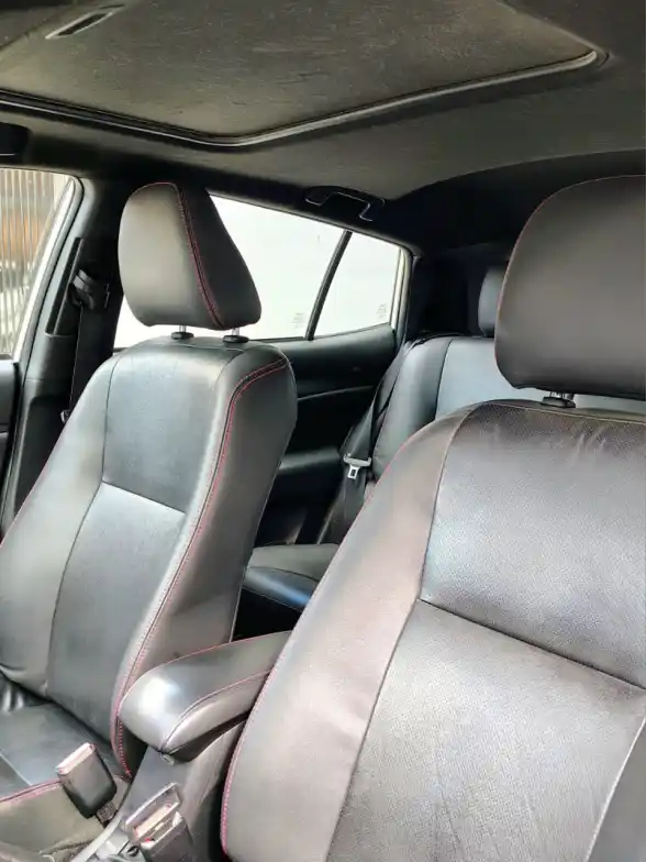 Toyota Yaris 1.5 5 Ptas S  2018 - foto 5