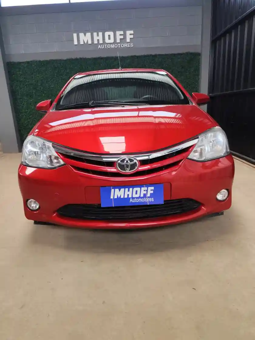 Toyota Etios 1.5 5 Ptas Xls  2014 - foto 3