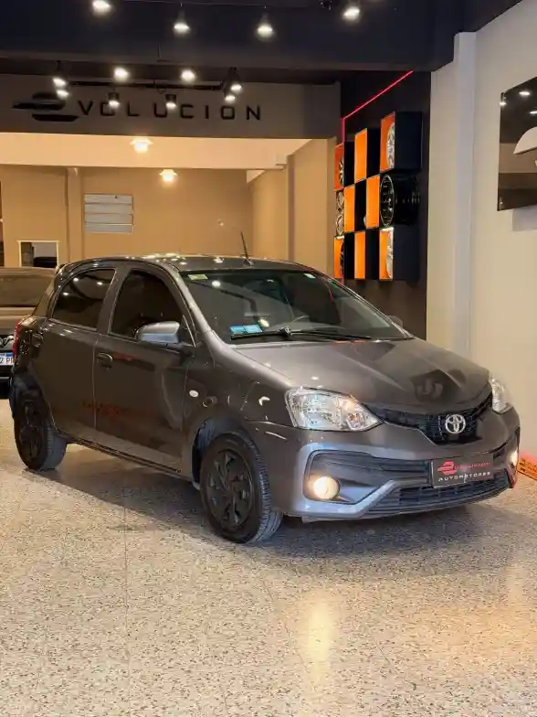 Toyota Etios 1.5 5 Ptas X  6Mt       L/18  2022 - foto 3