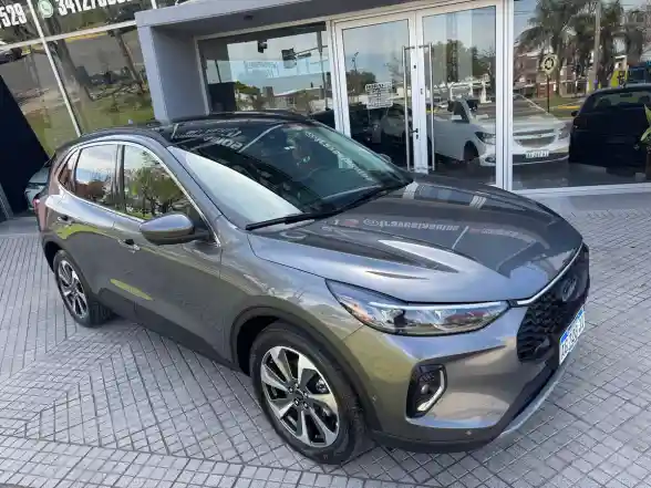 Ford Kuga 2.5 Hibrida 4X4 Platinum Aut L/23  2024 - foto 3