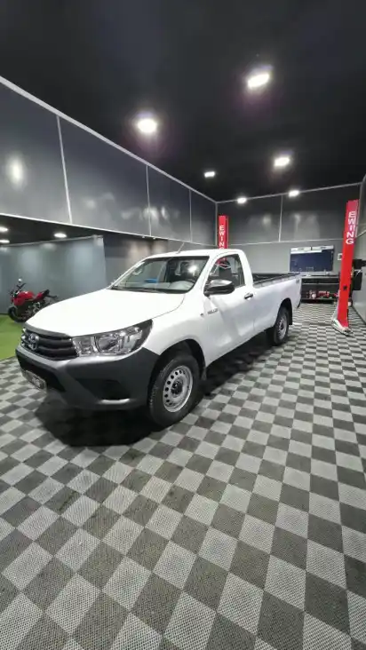 Toyota Hilux L/21 2.4 Chasis 4X2 Tdi Dx   2023 - foto 2