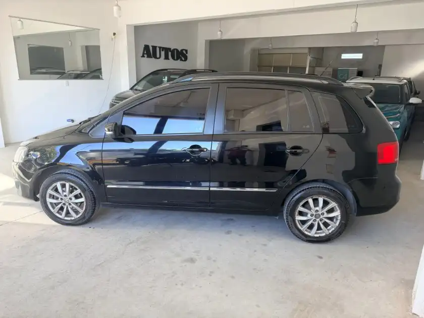 Volkswagen Suran 1.6 Highline     L/10  2013 - foto 5