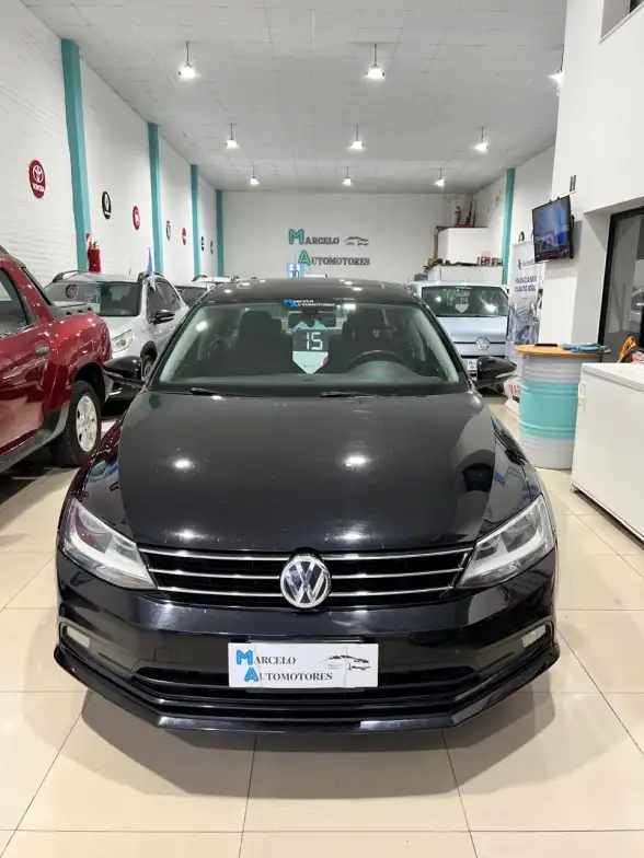 Volkswagen Vento  2.5 170 Hp Advance Plus Tip  2015 - foto 1