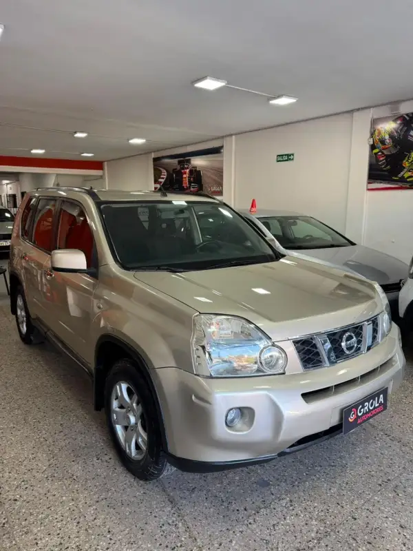 Nissan X-Trail  2.5 4X4 Acenta  2011 - foto 1