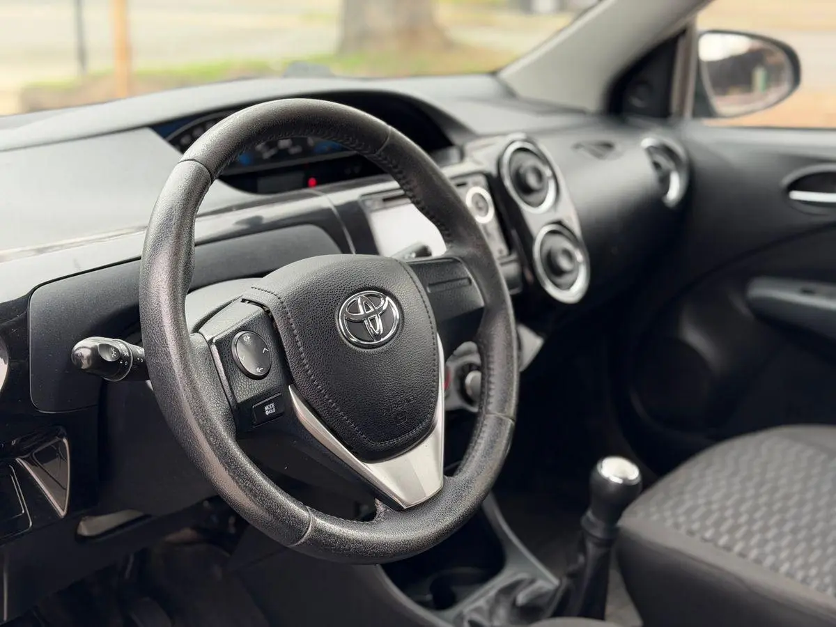 Toyota Etios 1.5 4 Ptas Xls  2014 - foto 5