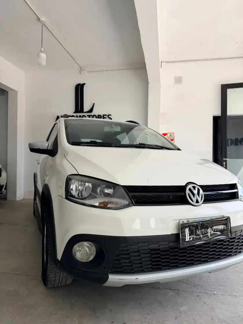 Volkswagen Fox Crossfox 1.6 Highline     L/10  2014 - foto 1