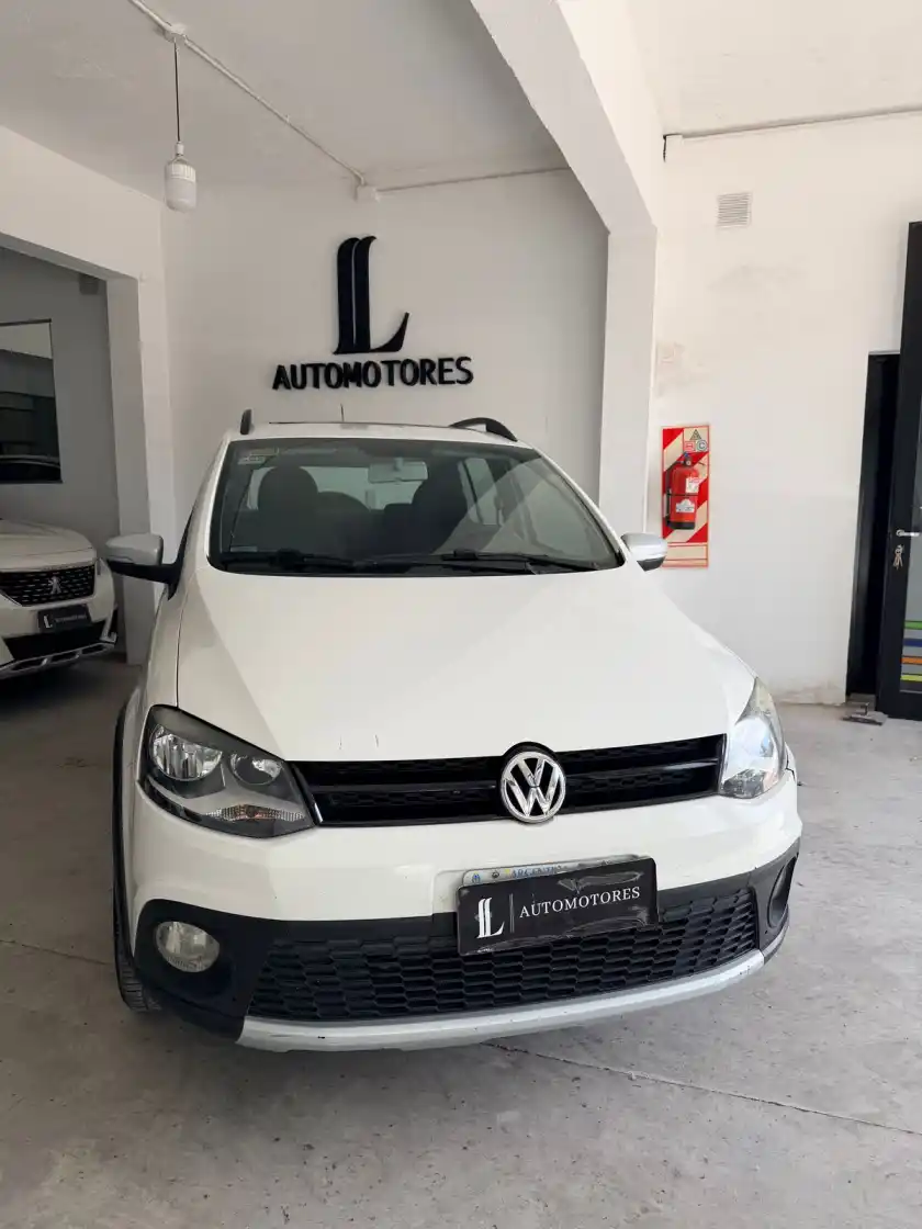 Volkswagen Fox Crossfox 1.6 Highline     L/10  2014 - foto 2