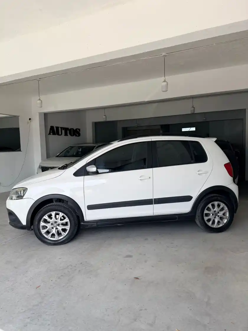 Volkswagen Fox Crossfox 1.6 Highline     L/10  2014 - foto 5