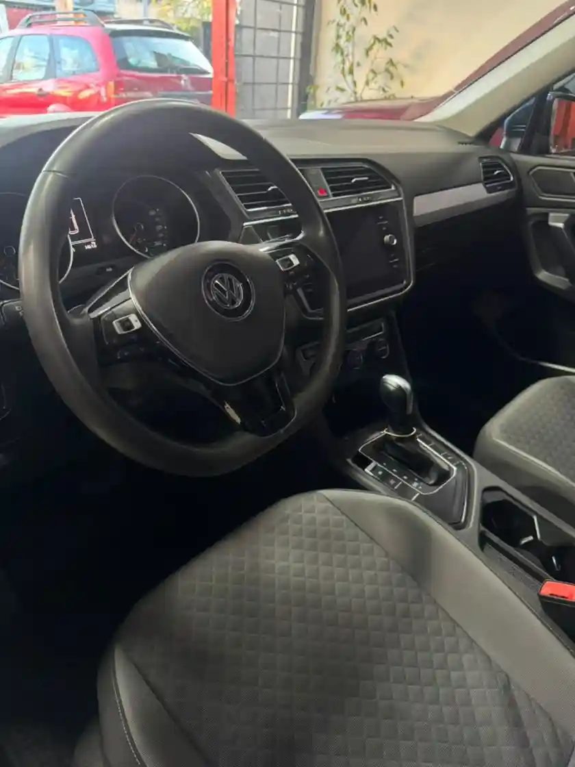 Volkswagen Tiguan Allspace 1.4T 250 Aut  2021 - foto 4
