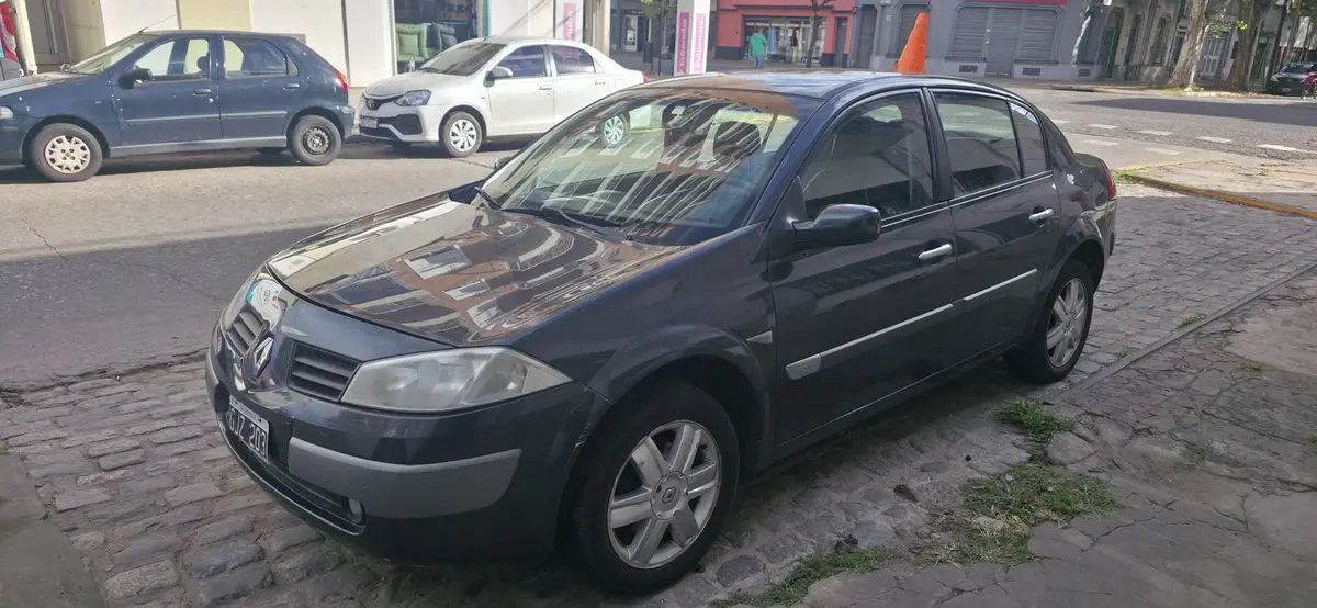 Renault Megane Ii 1.6 Confort  2007 - foto 2