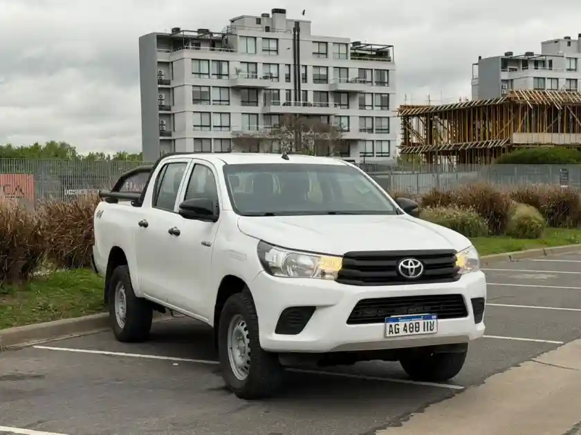 Toyota Hilux L/21 2.4 Dc 4X4 Tdi Dx  2024 - foto 3