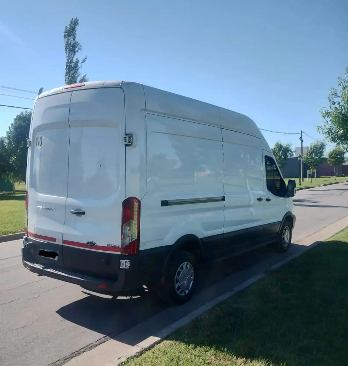 Ford Transit 2.2 Tdi Furgon Largo  L/15  2017 - foto 2