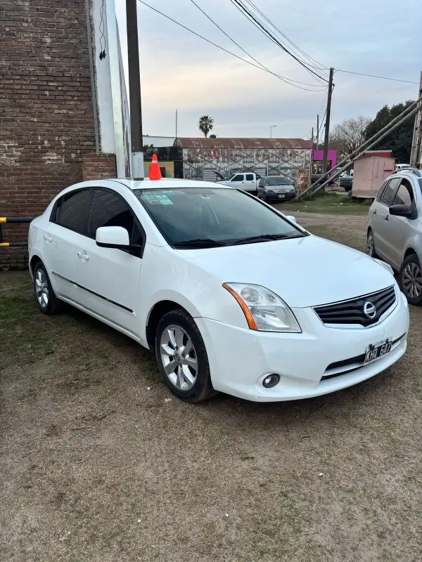 NISSAN SENTRA 2.0 TEKNA  CVT 2011 - foto 1