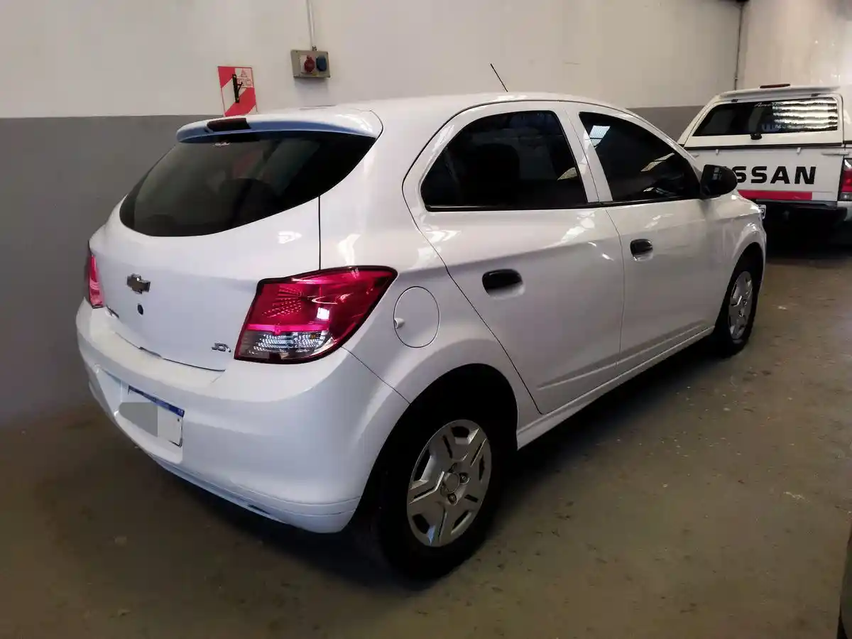 Chevrolet Onix 1.4 Ls Joy +             L/17  2017 - foto 3
