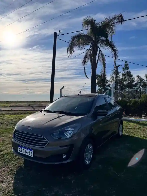 FORD KA 1.5 SE                     L/18 2019 - foto 1