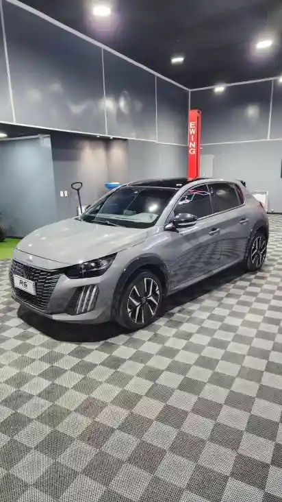 Peugeot 2008 1.0 T 200 Gt Cvt  2025 - foto 2
