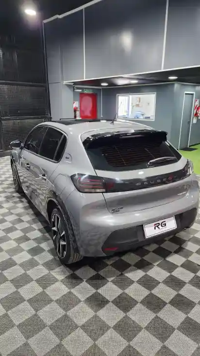 Peugeot 2008 1.0 T 200 Gt Cvt  2025 - foto 4