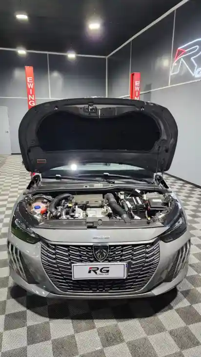 Peugeot 2008 1.0 T 200 Gt Cvt  2025 - foto 5