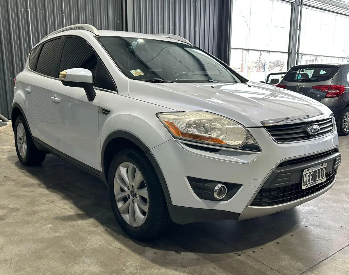 Ford Kuga 2.5 Trend    4X4  2013 - foto 2