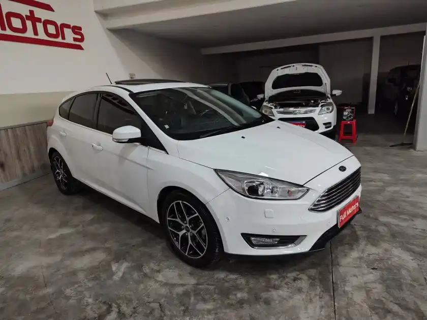 Ford Focus L/16 2.0 5 P Titanium Power  2018 - foto 2