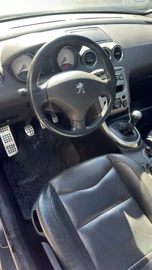 Peugeot 308 1.6  Hdi Feline  2012 - foto 5