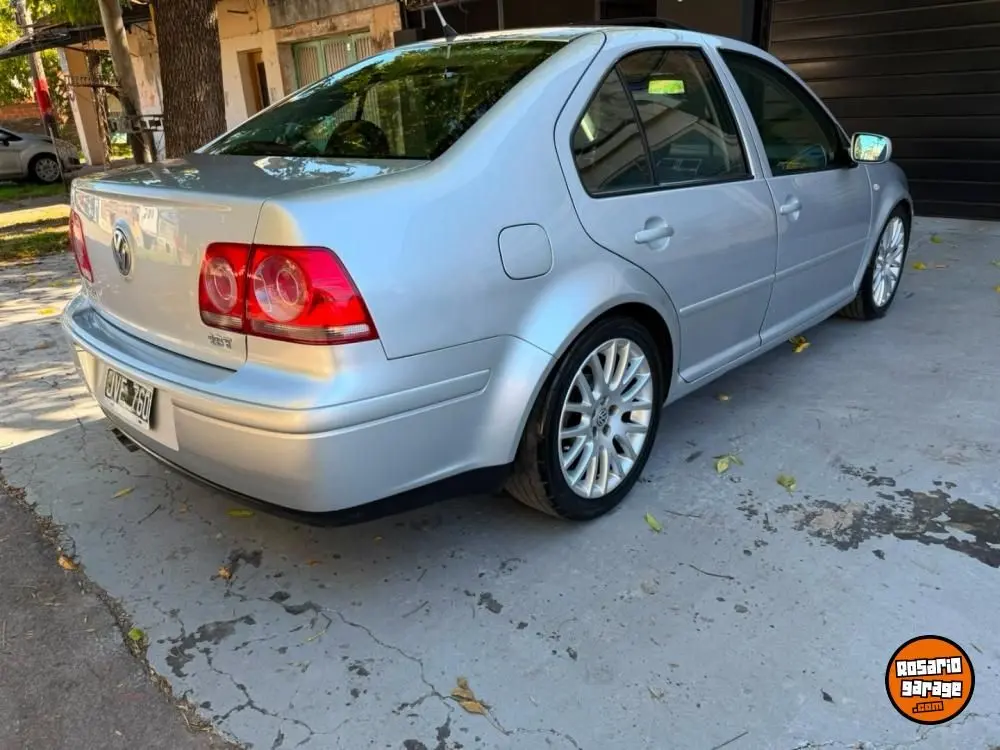 Volkswagen Bora 1.8 T.  Highline L/07  2012 - foto 2
